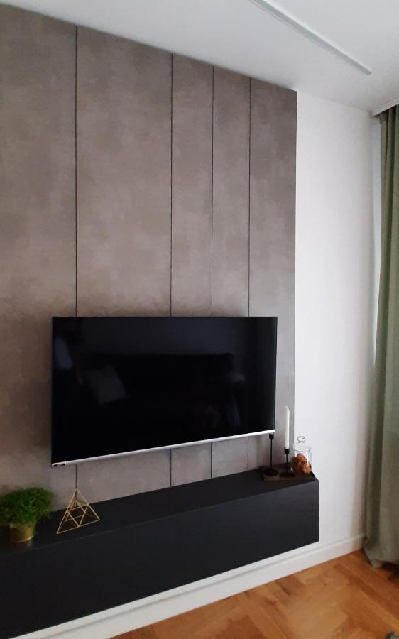 Nina Studio Apartment Bijeljina Exteriör bild