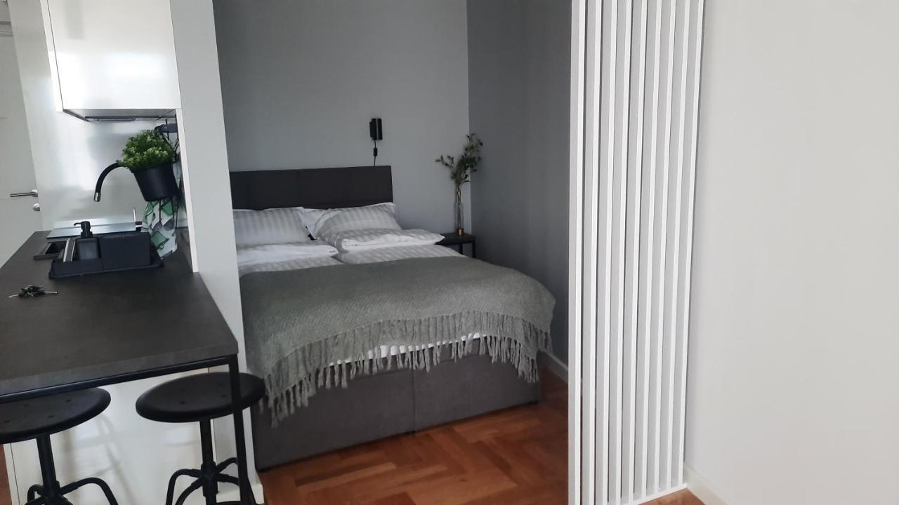 Nina Studio Apartment Bijeljina Exteriör bild