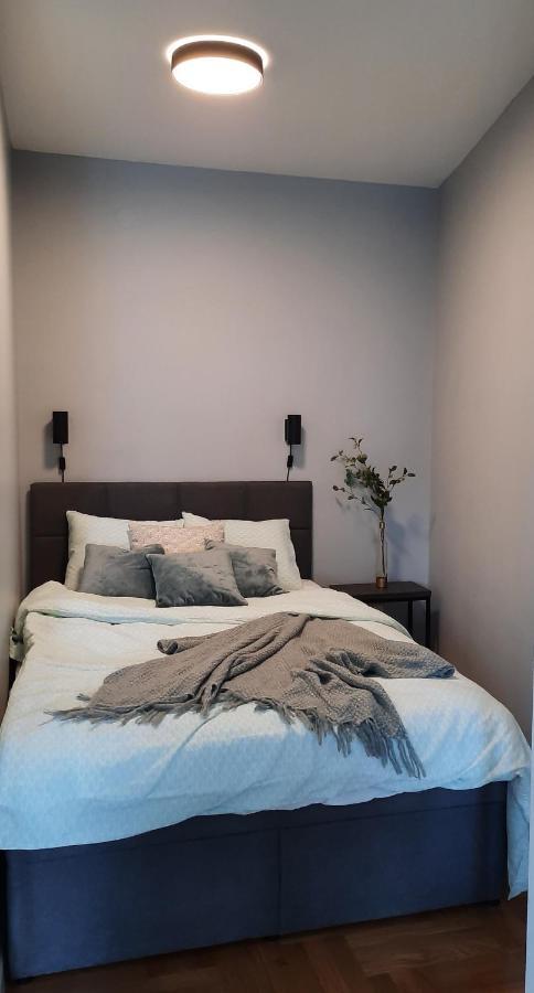 Nina Studio Apartment Bijeljina Exteriör bild