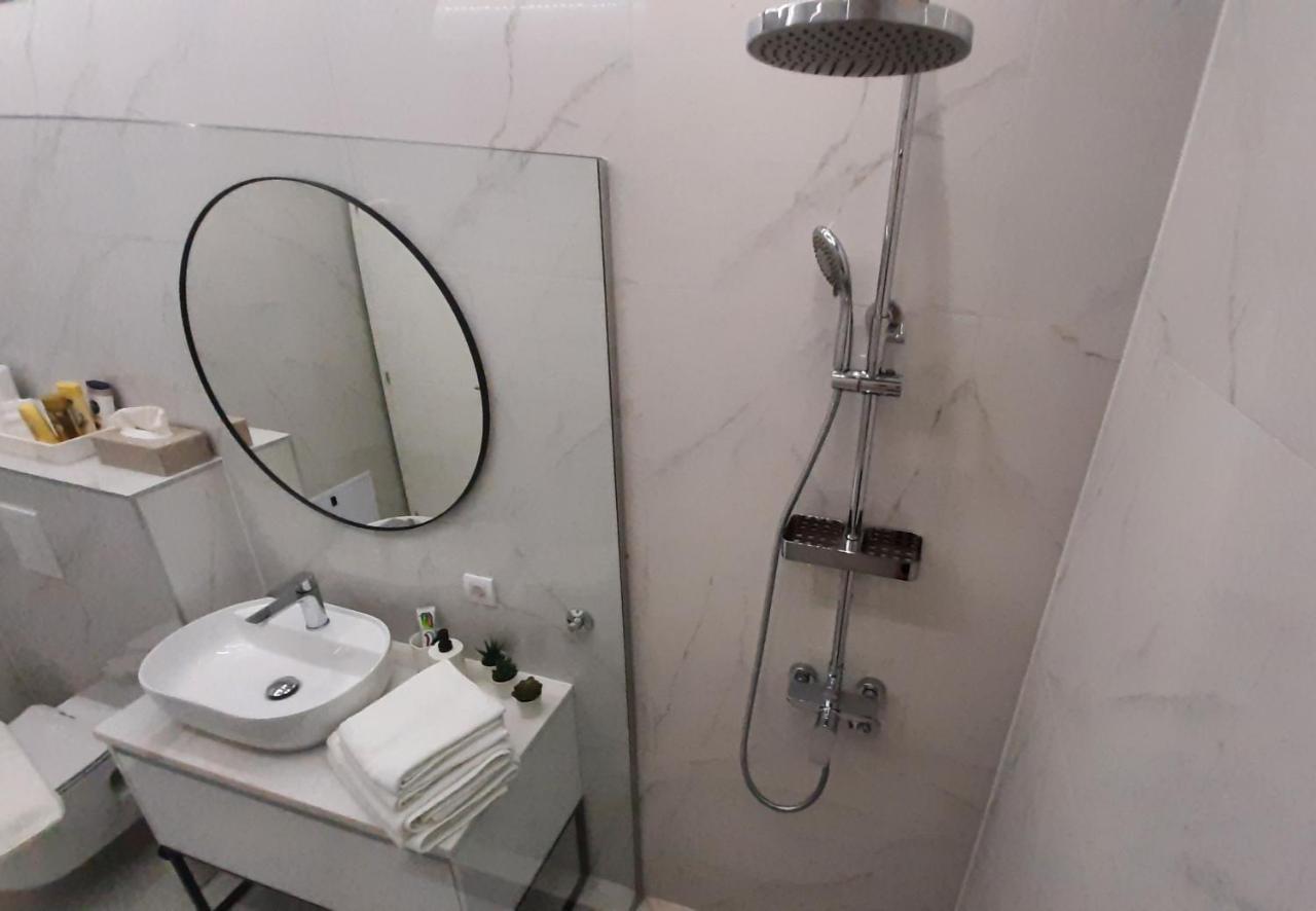 Nina Studio Apartment Bijeljina Exteriör bild